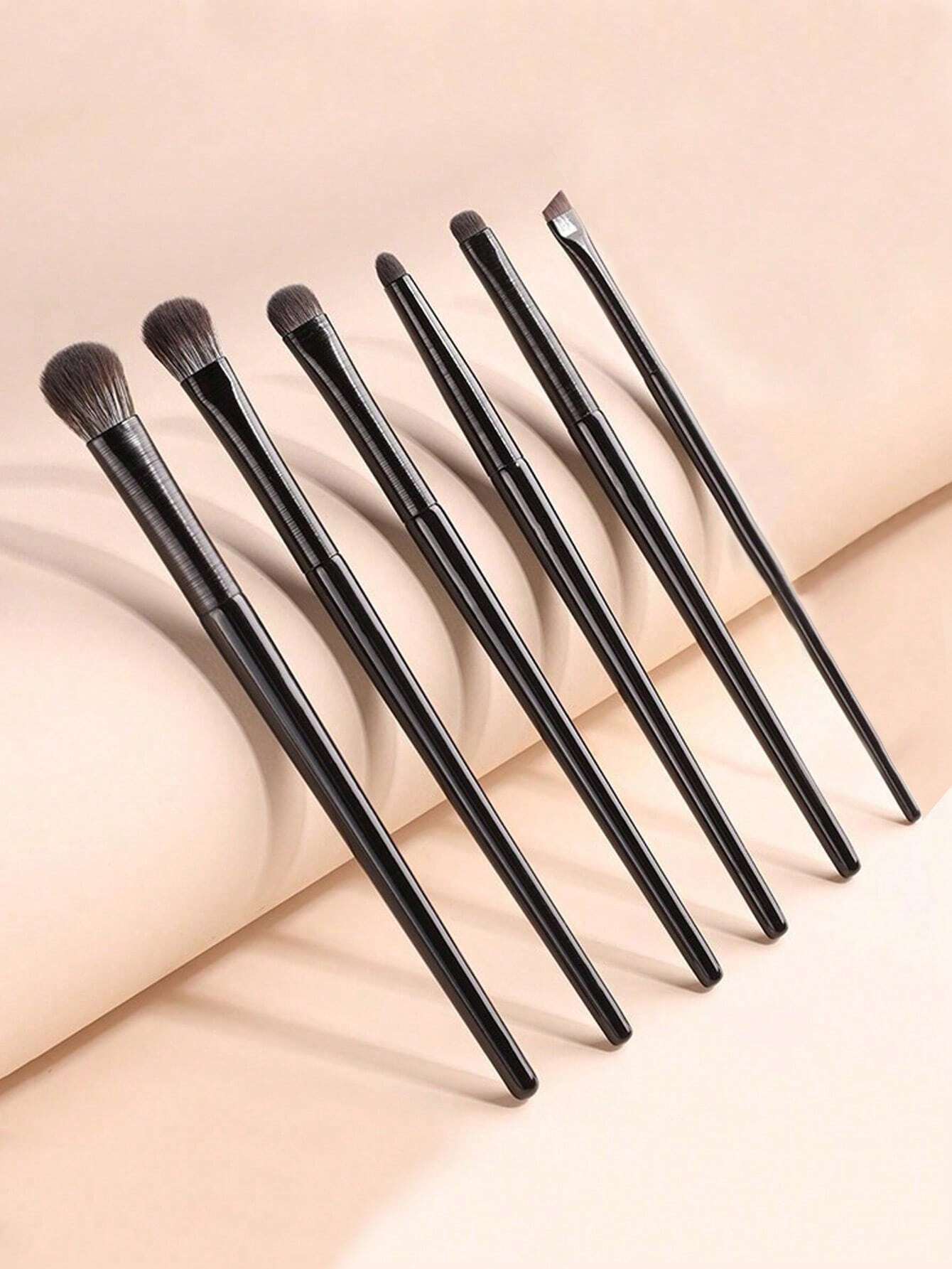 8pcs Champagne Gold Eyeshadow  - Brush Bristle Set recensione e prezzo